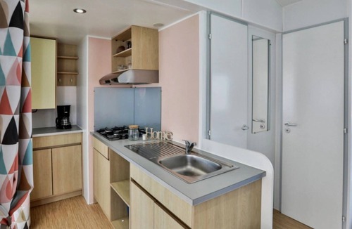 Angles House | ZEcamping 4* piscine couverte dog friendly animations mobil-home BBQ