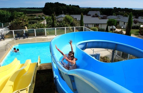 Guidel-Plages House | ZEcamping 4* - Piscine couverte - Plage à 2 km - Animations