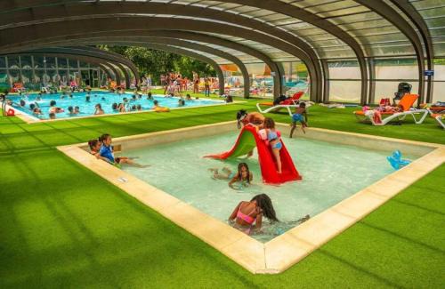 La Baule-Escoublac Other | ZEcamping chiens acceptés espace aquatique et bar