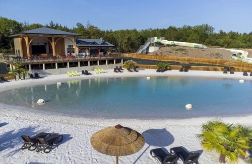 Aubigny-les-Clouzeaux House | ZEcamping 4* animé parc aquatique locatif TV LV BBQ 36m2 4 pers
