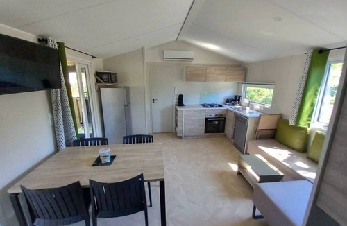 Les Moutiers-en-Retz House | ZEcamping 3 étoiles piscine couverte mobil-home TV LV BBQ 40m2