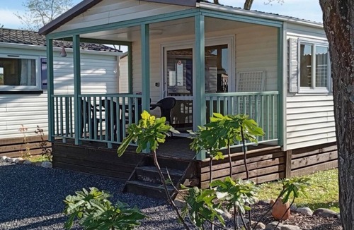Massillargues-Attuech House | ZEcamping 3 étoiles piscine chiens acceptés mobil-home BBQ 30m2 4 pers