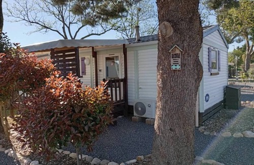 Massillargues-Attuech House | ZEcamping 3 étoiles toboggans chiens acceptés locatif BBQ clim 30m2