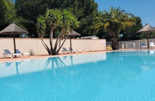 Sigean House | ZEcamping 3 étoiles piscine chauffée animaux acceptés roulotte 15m2