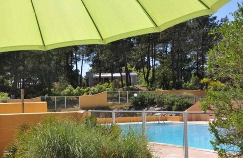 Saint-Hilaire-de-Riez Apartment | ZEcamping 4* animé piscine couverte 2km plage locatif TV 19m2 2 pers