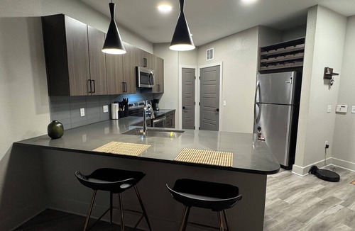 Frisco Apartment | Zen 1BR Apt in Pleasant Frisco with fitness room, pool, EV charging and more!