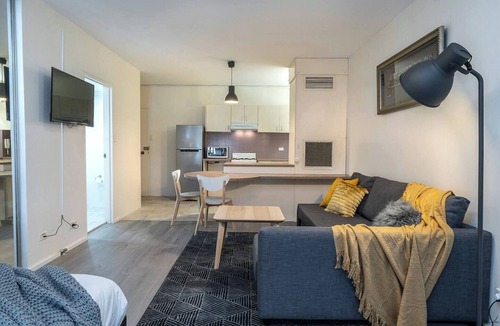 Chippendale Apartment | Zen Boutique A Well connected Studio with Parking