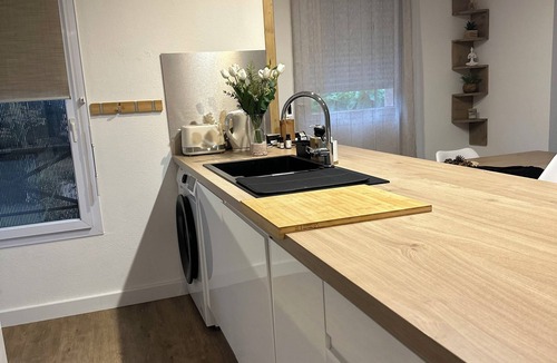 Grenade-sur-Garonne Apartment | Zen & chic