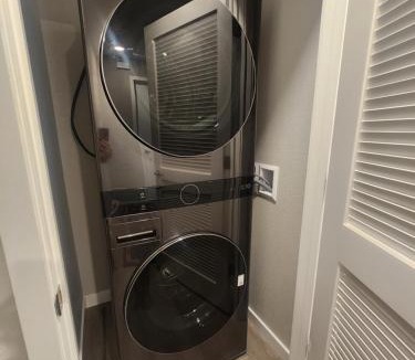 West Oakland House | Zen Den - A Private Den in a Shared Home - Direct BART to SF