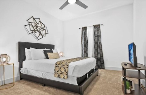 St. Johns Apartment | Zen Den Rental Unit