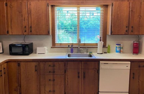 Mongaup Valley House | Zen First Floor Terrarium