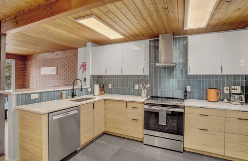 Old North End Cottage | Zen Garden House