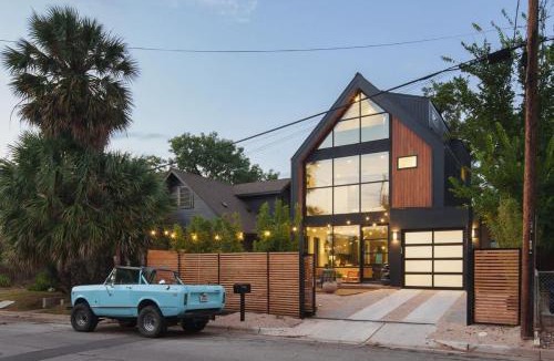 Holly House | Zen Haus East Austin Spa Retreat Pool Sauna Gym