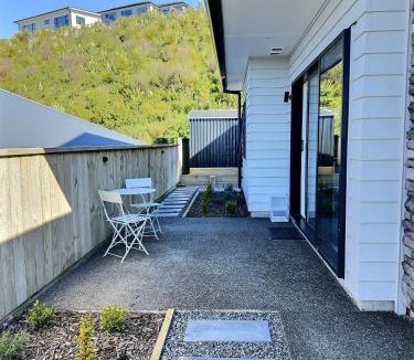 Aotea Apartment | Zen hideaway in Aotea