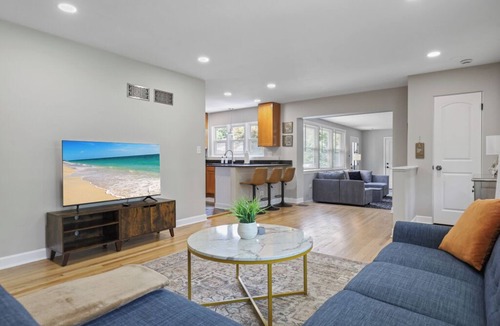 La Grange Park House | Zen in La Grange Park