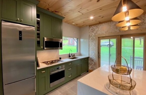 Narrowsburg House | Zen In Narrow- Narrowsburg retreat near center of town