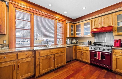 Sunset House | Zen-Inspired central home