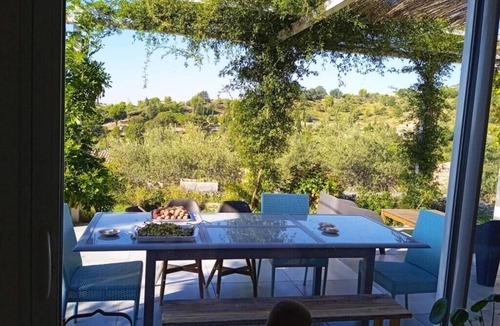 Manosque House | Zen-like single-storey villa in a quiet area/outside Manosque/exceptional views/pool