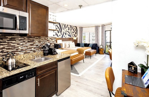 Southwest Orlando Apartment | Zen Nest Studio fully equipped 5 min to Epic - Free Parking - hot tube - pool