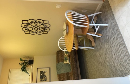 Western Apartment | Zen Retreat close to everything