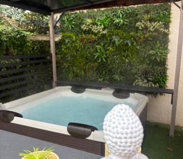 Roanne Apartment | Zen Room SPA luxe