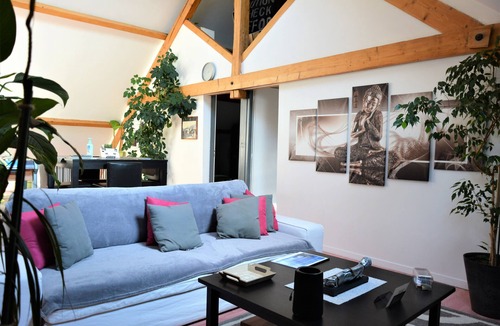 La Chavanne House | Zen room with adjoining mezzanine
