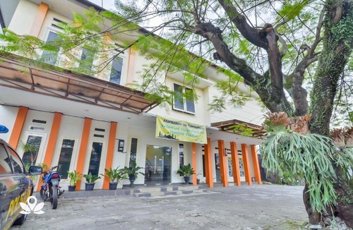 Bandung House | ZEN Rooms Basic GOR Cikutra