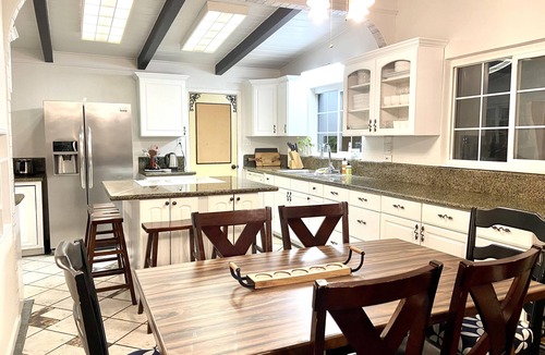 Fremont House | Zen Serenity! Spacious Stylish Updated near Tesla