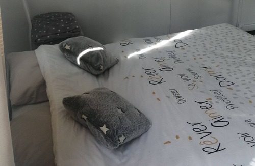 Camaret-sur-Aigues Apartment | zen studio