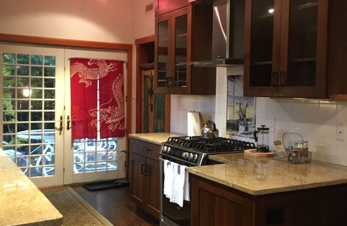 Marblehead Condo | Zen vacation in historic Marblehead