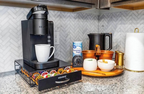 Medical Center District Apartment | Zenful Affirmations - Stylish 2BR Near Medical Center, Lackland & Riverwalk