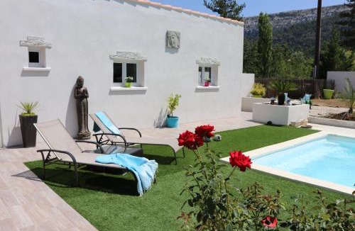 Plan-d'Aups-Sainte-Baume House | Zenitude En Provence