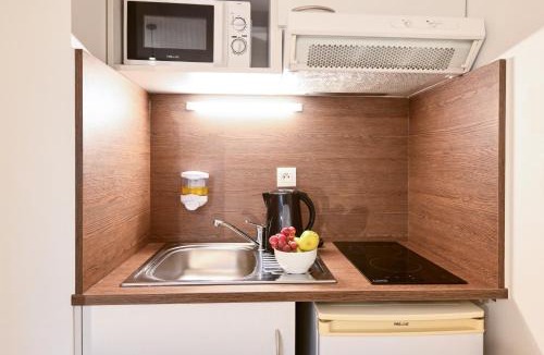 Saint-Cyr-l'Ecole Apartment | Zenitude Hôtel-Résidences Versailles St Cyr l'École