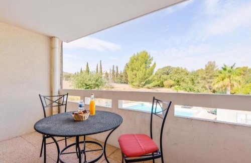 Six-Fours-les-Plages Apartment | Zenitude Hôtel-Résidences Six-Fours