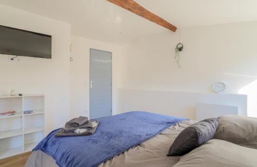 Saint-Quentin Apartment | ZenkaSerenity 2- 3 min Gare-IUT-wifi-Centre, Tout confort