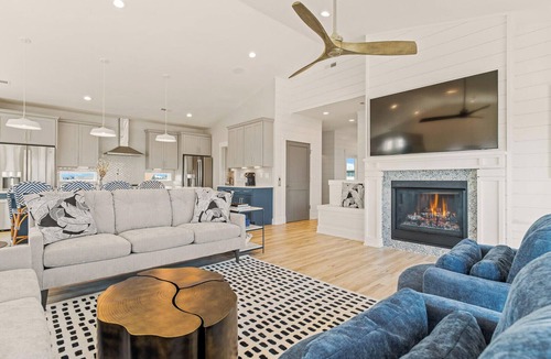 Salvo House | Zensation - Close to the beach + Pets stay free + Private Pool