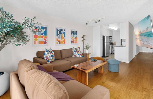Marina Peninsula Apartment | ZenStay Marina View Modern Retreat Pkg+ pool+Gym