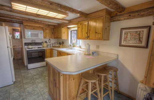 Zephyr Cove House | Zephyr Cabin, Private Beach (NVH0581)