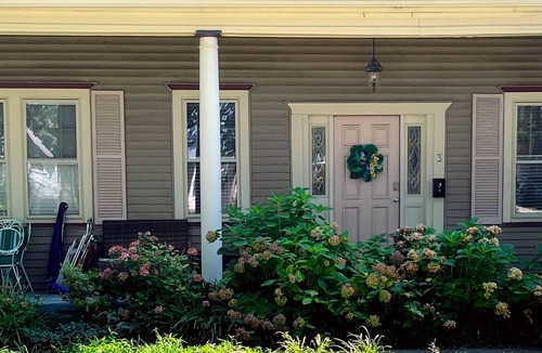 Ocean Grove Apartment | Zephyr Retreat (Apt 3) - Park View