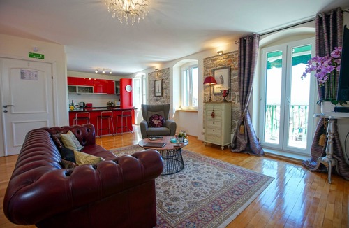 Split House | Zephyrus Boutique Accommodation