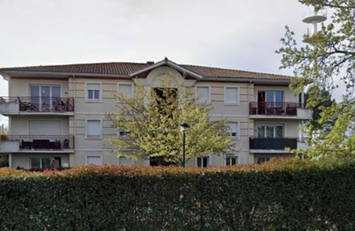 Villenave-d'Ornon Apartment | Zero stress Bordeaux | T2 calm + 2parkings +Wifi