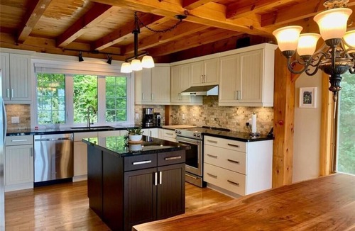Big Bay Cottage | Zeta's Beachfront Cottage on Georgian Bay