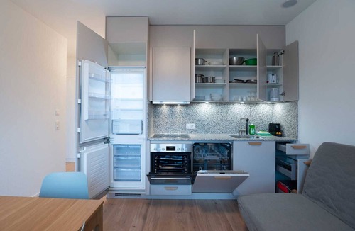 Center Apartment | ZH Green 5- Letzigrund HITrental Apartment