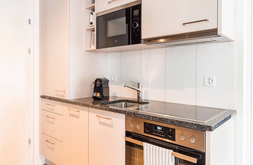 Center Apartment | ZH Ida I - HITrental Central Station Apartments