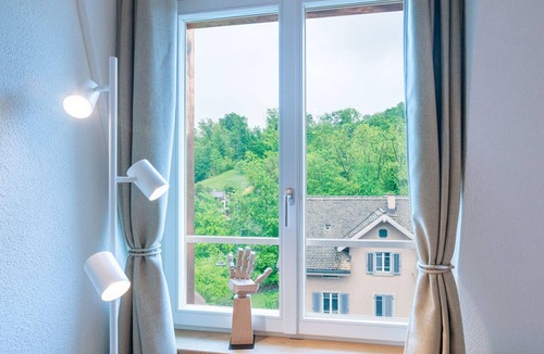 Hirslanden Apartment | ZH Maxilla 3 - Riesbach HITrental Apartments