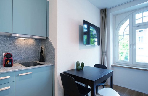 Hirslanden Apartment | ZH Radius 1 - Riesbach HITrental Apartments