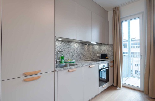 Center Apartment | ZH Red 3 - Letzigrund HITrental Apartment