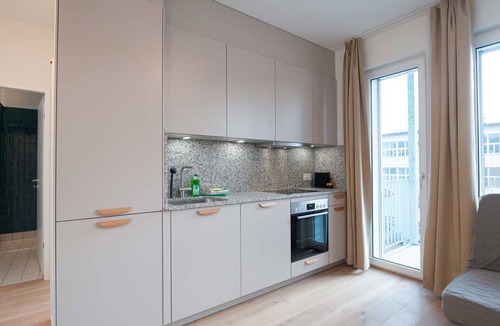 Center Apartment | ZH Red 3 - Letzigrund HITrental Apartment