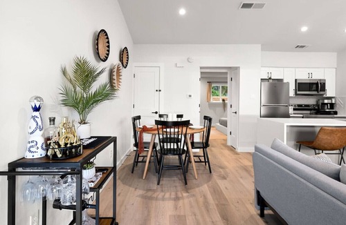 Barton Hills House | Zilker Haus Bungalow, Walk to Zilker