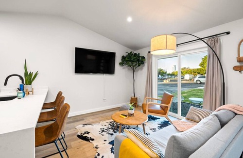 Barton Hills House | Zilker Haus Bungalow, Walk to Zilker